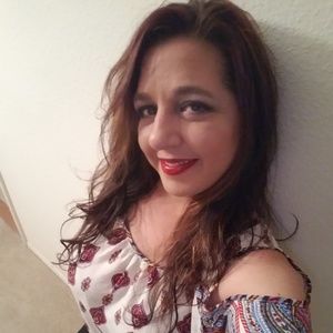 Meet your Posher, Valerie